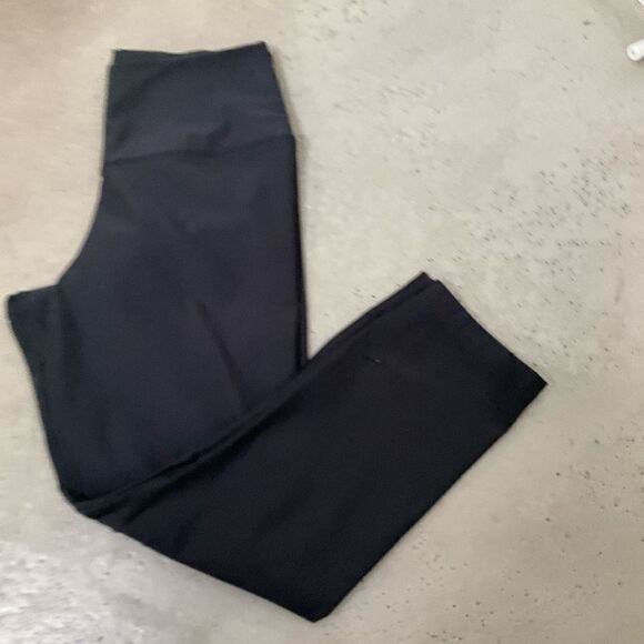 Nike Dri-Fit Running Capri Leggings - Picture 2 of 11